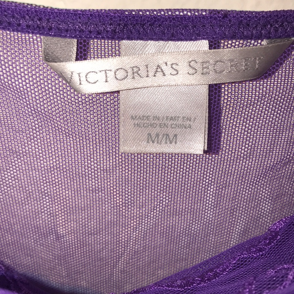 Victoria’s Secret sheer-lace chemise - Picture 5 of 8